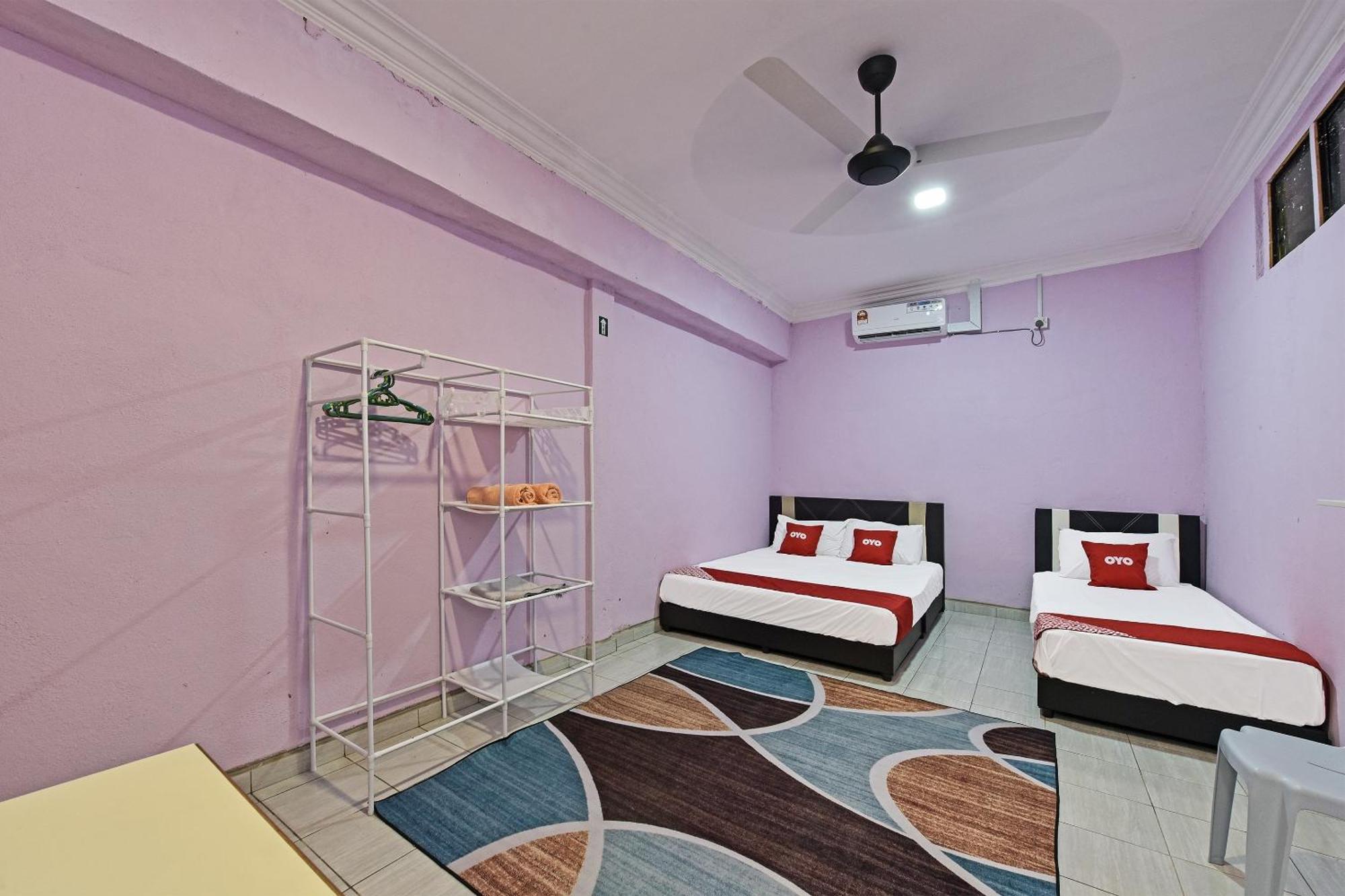 Oyo 90551 Zn Mix Homestay & Roomstay Kampung Raja Экстерьер фото